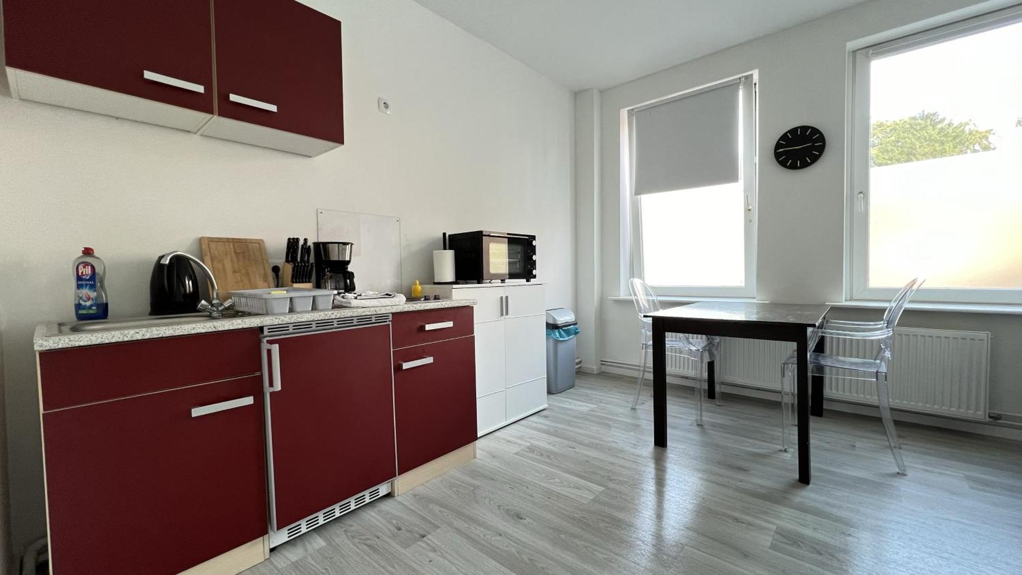 Studio-Apartments Fuer Monteure & Businessgaeste Zentral In 노이뮌스터 외부 사진