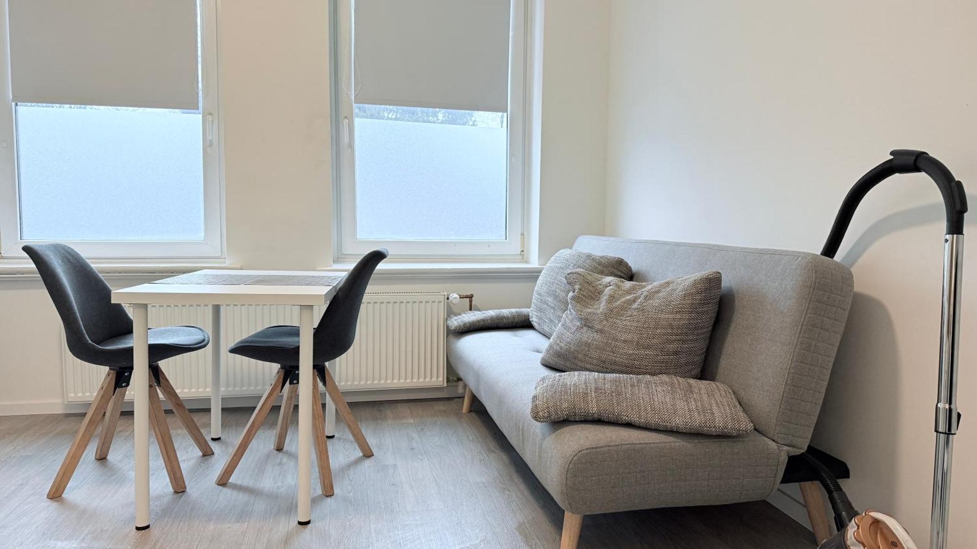 Studio-Apartments Fuer Monteure & Businessgaeste Zentral In 노이뮌스터 외부 사진