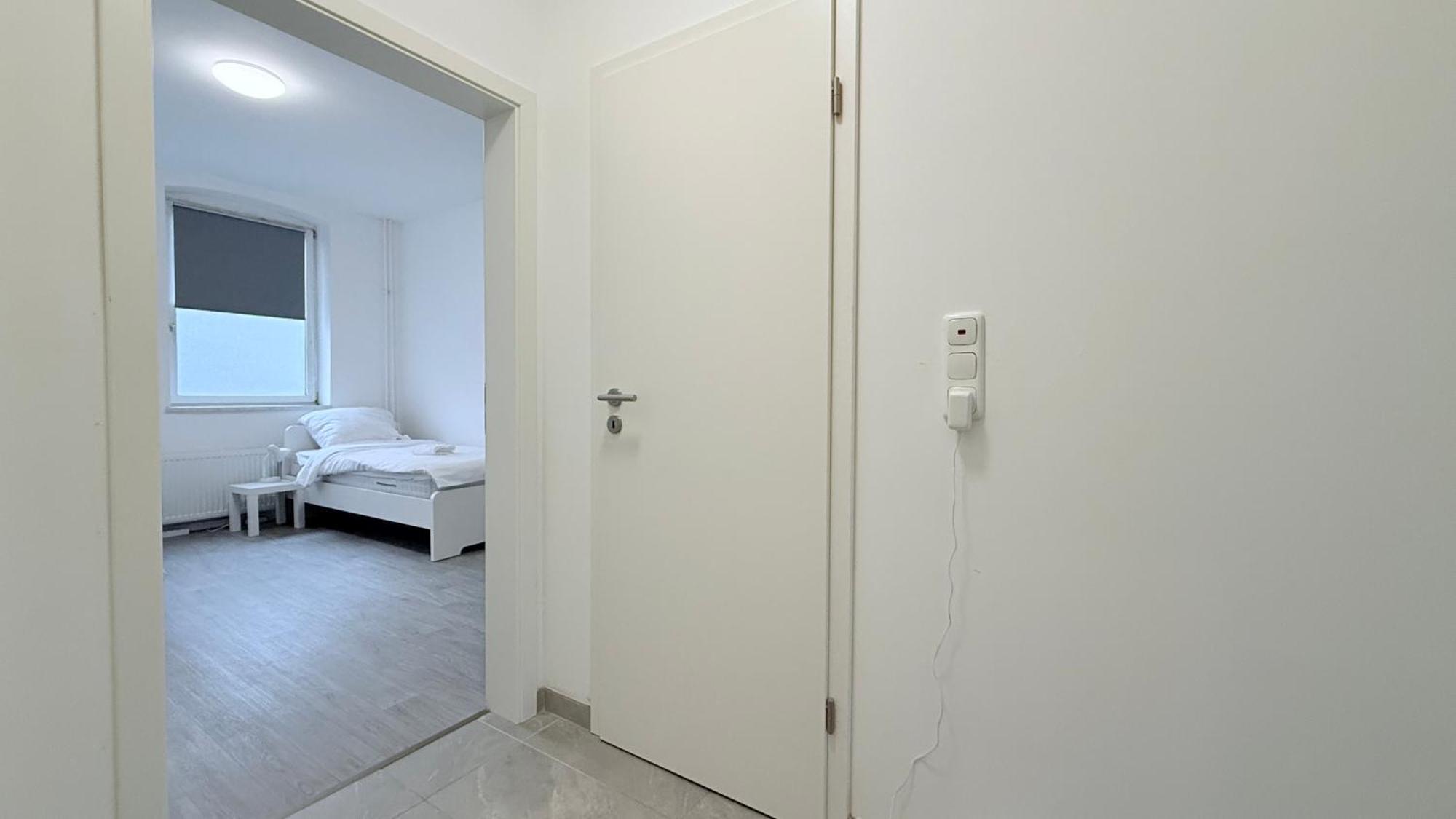 Studio-Apartments Fuer Monteure & Businessgaeste Zentral In 노이뮌스터 외부 사진