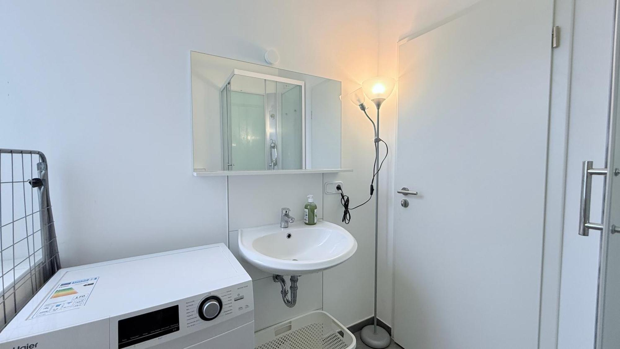 Studio-Apartments Fuer Monteure & Businessgaeste Zentral In 노이뮌스터 외부 사진